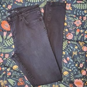 Vans | 11 | Skinny Low Rise Jeans